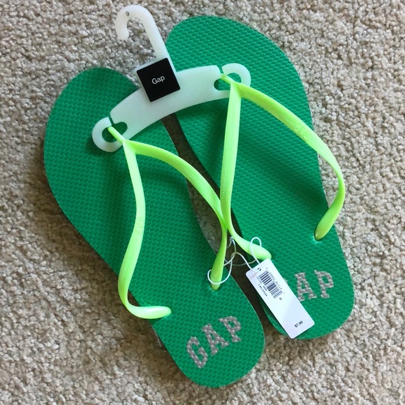 kelly green flip flops